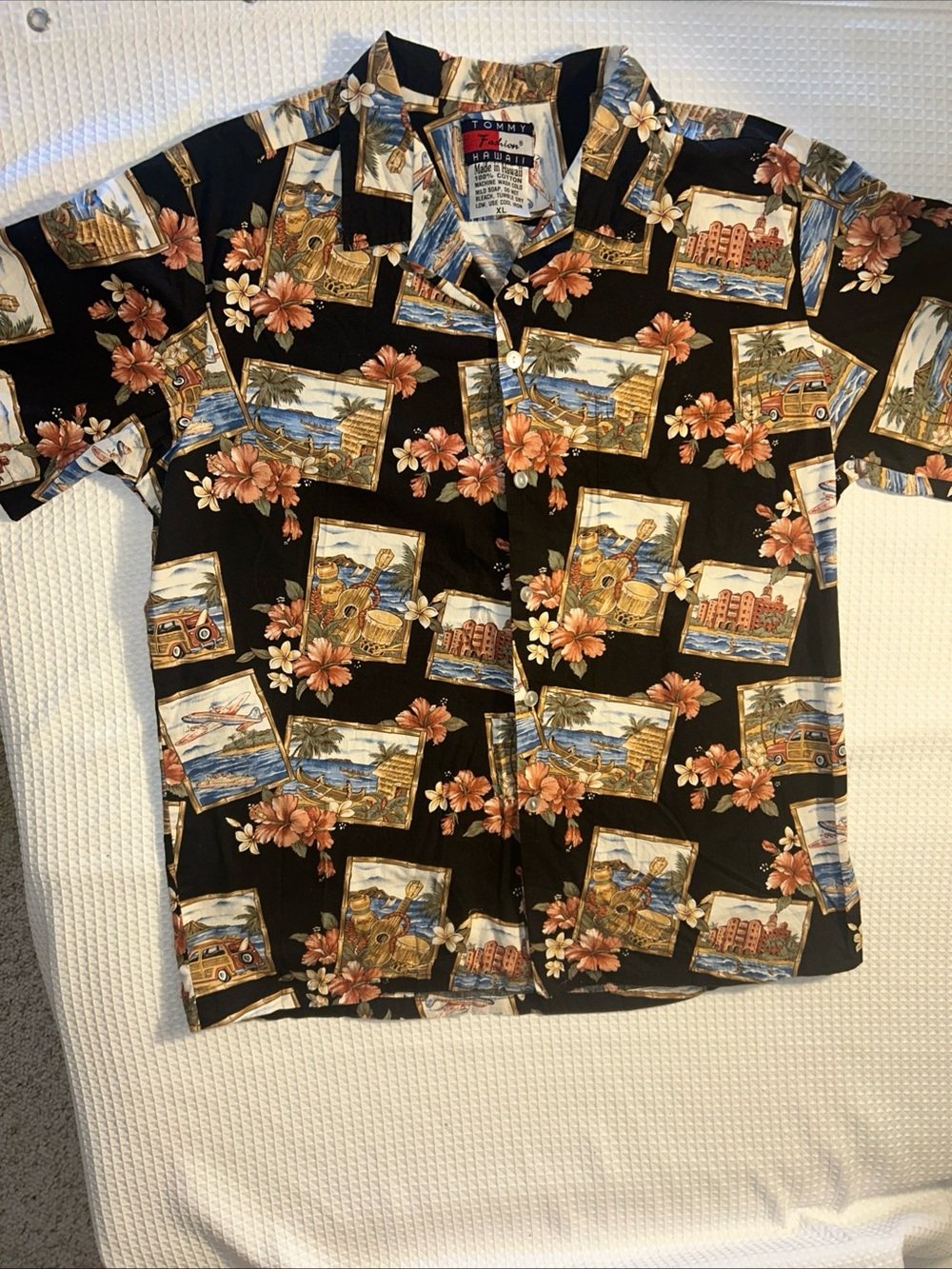 Men’s XL Tommy Hawaii Black Floral Hawaiian Camp Shirt